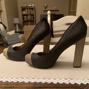 Sam Edelman Black and Gold Sparkle Pumps